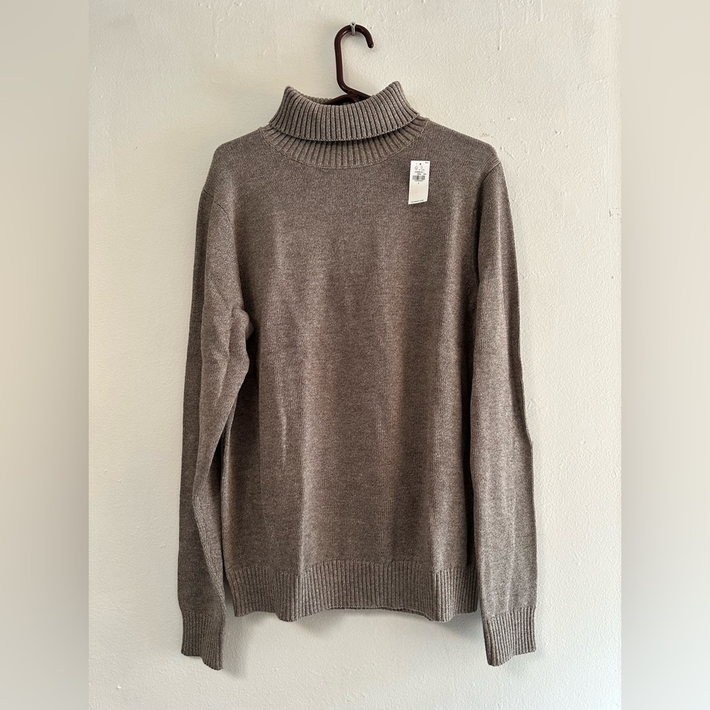 Old Navy Turtleneck Sweater - Size L - NWT New With Tags